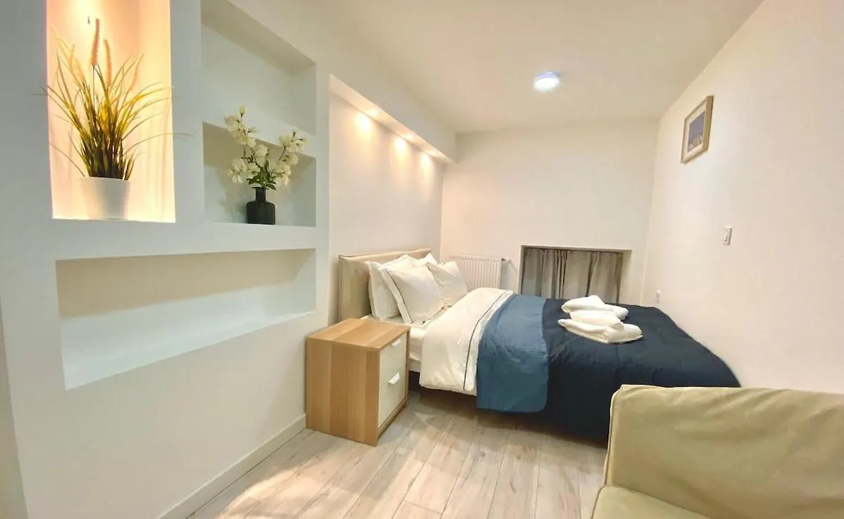 בודפשט Cozy 3-Bedroom Home In The Center