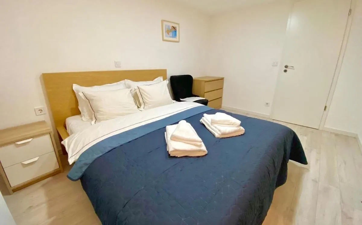 Apartment Cozy 3-Bedroom Home In The Center Budapest Hungary