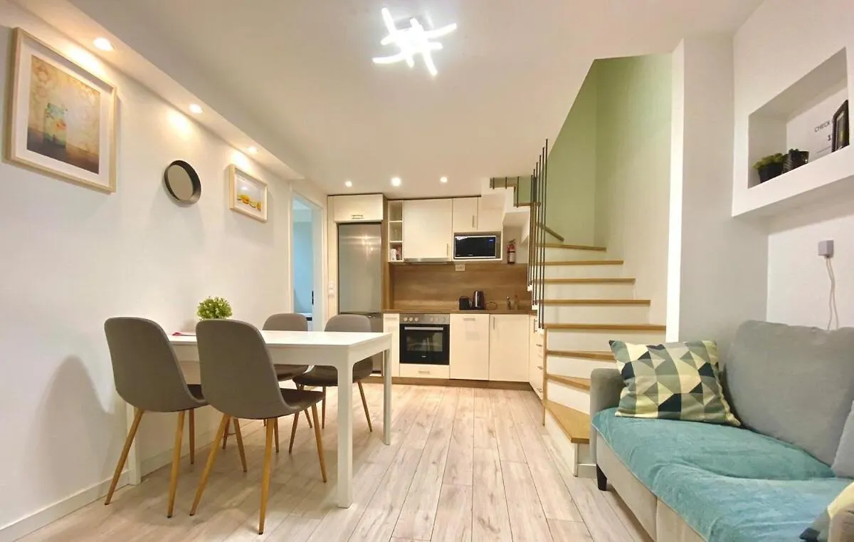 Cozy 3-Bedroom Home In The Center Budapest Lejlighed